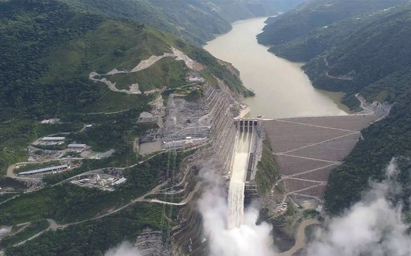 Grandes Centrales Hidroeléctricas